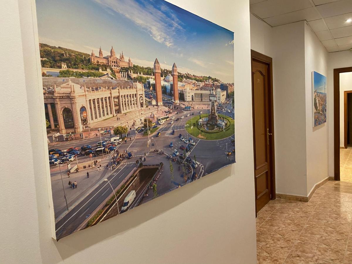 Hostal Orleans Барселона Екстериор снимка
