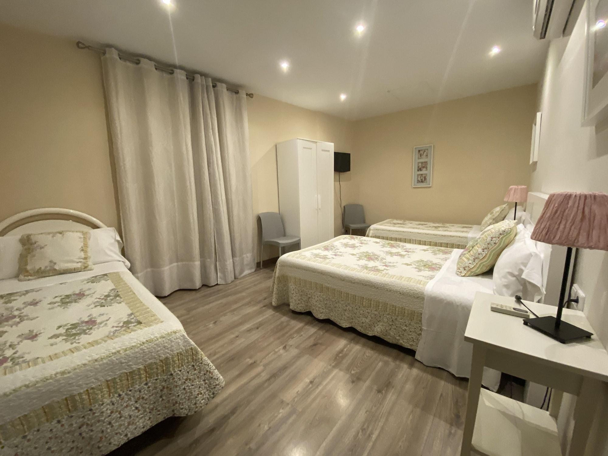 Hostal Orleans Барселона Екстериор снимка