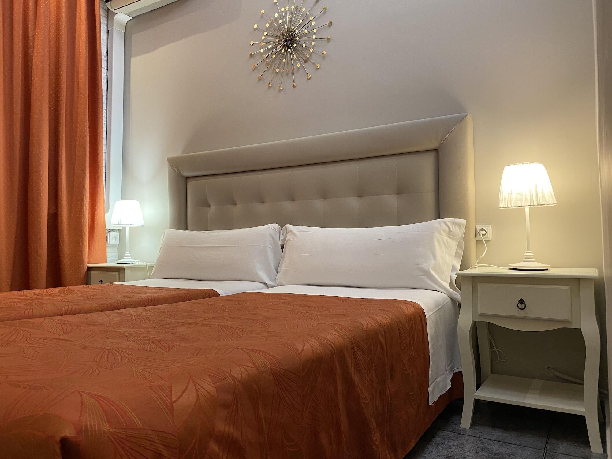 Hostal Orleans Барселона Екстериор снимка