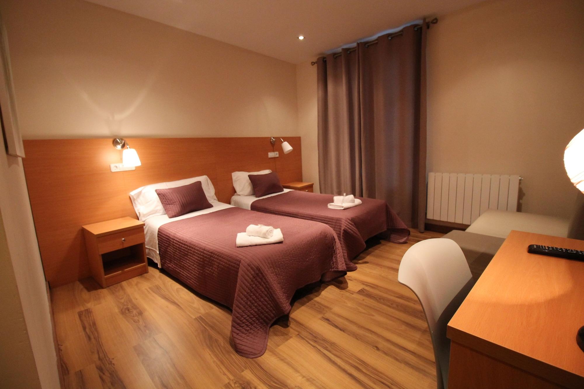 Hostal Orleans Барселона Екстериор снимка